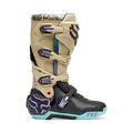 Motion Hello Future Boots