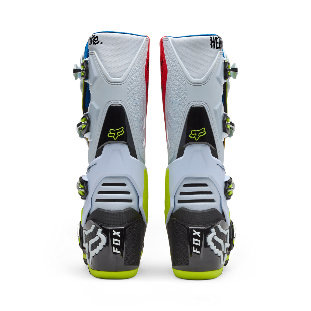 Motion Hello Future Boots
